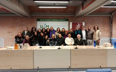 Celebramos un encuentro sobre cultura saharaui con el grupo de escritoras y escritores saharauis en lengua castellana, conocido por “Generación de la Amistad”